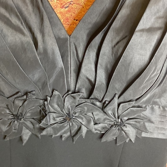 JS Boutique Black Formal Bodycon Dress with Sweetheart Neckline Size L - Picture 8 of 16